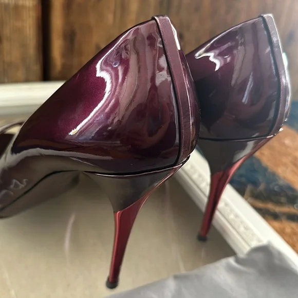 MIU MIU patent leather pump open toe maroon burgundy 39 designer